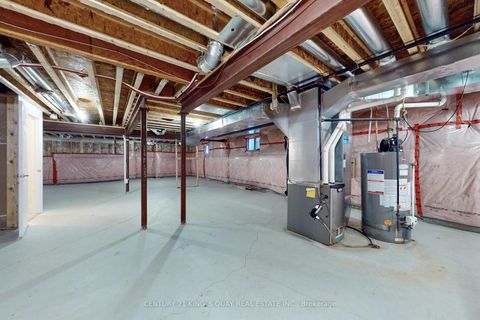 Photo 42 at 41 Torrey Pines Road, Kleinburg, Vaughan