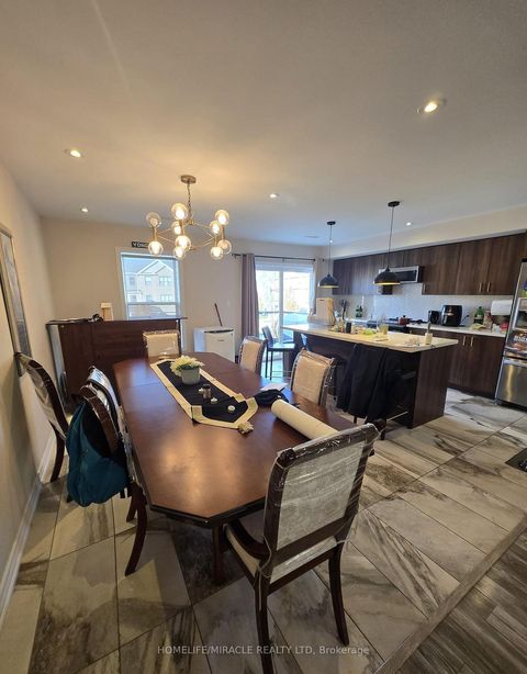 Photo 9 at 27 - 1 Leggott Avenue, Painswick North, Barrie