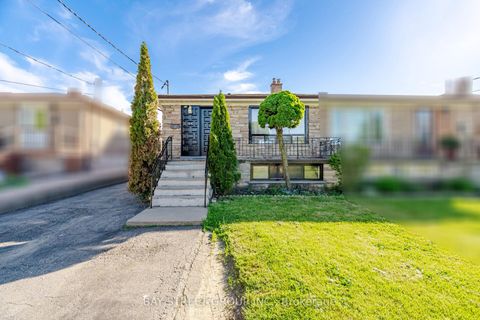 Photo 0 at 44 Duncanwoods Drive, Humber Summit, Toronto