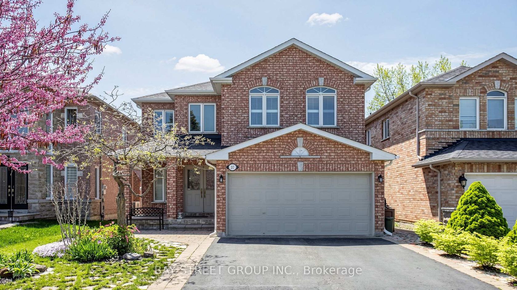 37 Bayswater Avenue, Oak Ridges Lake Wilcox, Richmond Hill photo 0