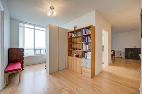 Photo 6 at 802 - 8 McKee Avenue, Willowdale East, Toronto
