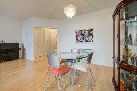 Photo 14 at 802 - 8 McKee Avenue, Willowdale East, Toronto