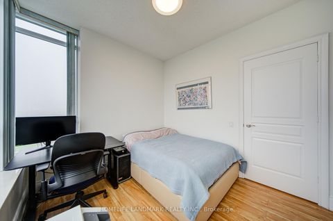 Photo 33 at 802 - 8 McKee Avenue, Willowdale East, Toronto