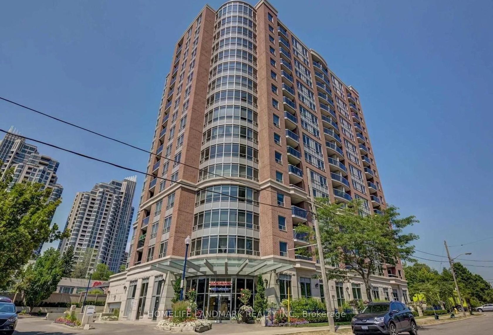 802 - 8 McKee Avenue, Willowdale East, Toronto 