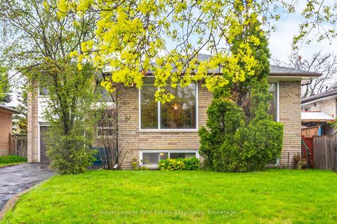 Photo 1 at 193 Kingsview Boulevard, The Westway, Toronto