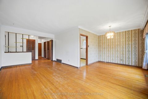 Photo 9 at 193 Kingsview Boulevard, The Westway, Toronto