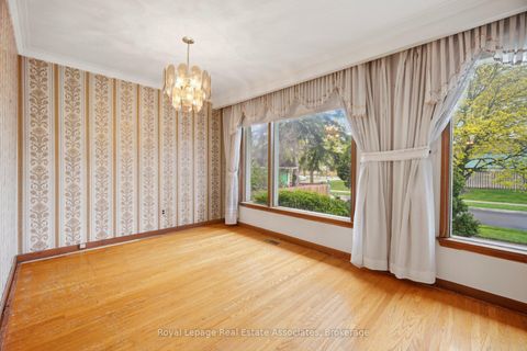 Photo 11 at 193 Kingsview Boulevard, The Westway, Toronto