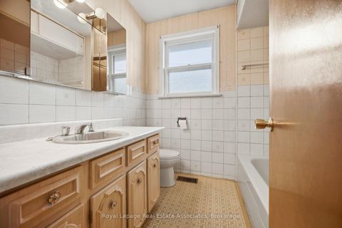 Photo 33 at 193 Kingsview Boulevard, The Westway, Toronto