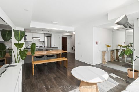 Photo 3 at TH109 - 160 Flemington Road E, Glen Park, Toronto