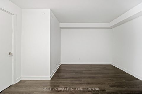 Photo 10 at TH109 - 160 Flemington Road E, Glen Park, Toronto