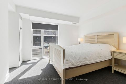 Photo 11 at TH109 - 160 Flemington Road E, Glen Park, Toronto