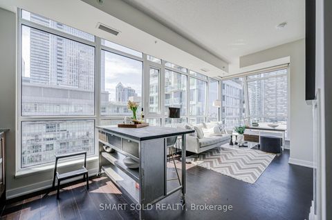 Photo 14 at 1407 - 199 Richmond Street W, Waterfront Communities C1, Toronto
