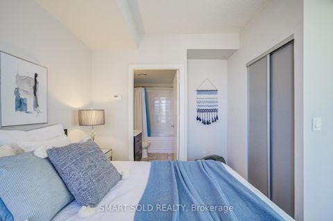 Photo 25 at 1407 - 199 Richmond Street W, Waterfront Communities C1, Toronto