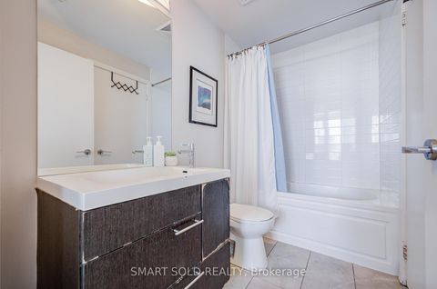 Photo 27 at 1407 - 199 Richmond Street W, Waterfront Communities C1, Toronto