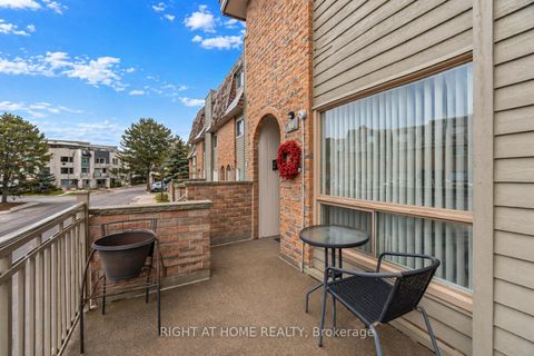 Photo 2 at 94 Dutch Myrtle Way, Don Mills, Toronto