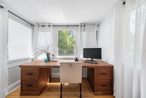 Photo 17 at 202 Dinnick Crescent, Lawrence Park South, Toronto