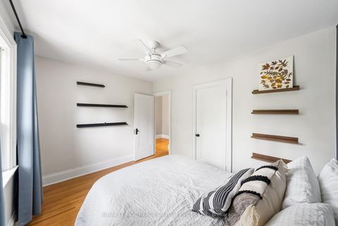 Photo 25 at 202 Dinnick Crescent, Lawrence Park South, Toronto