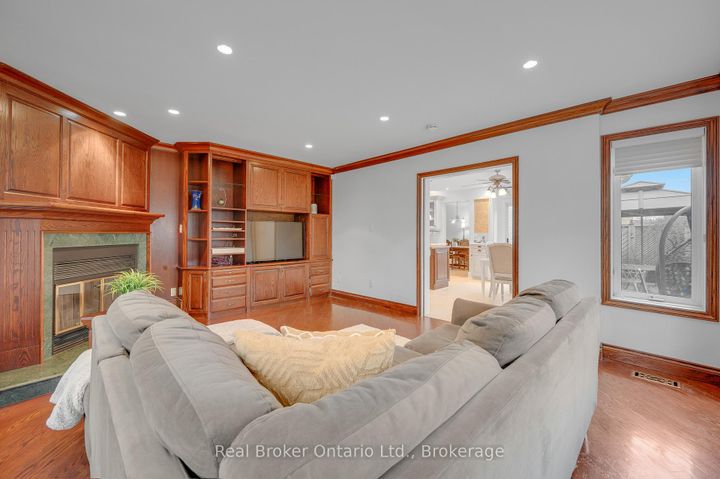 Photo 17 at 6366 Miller's Grove, Meadowvale, Mississauga