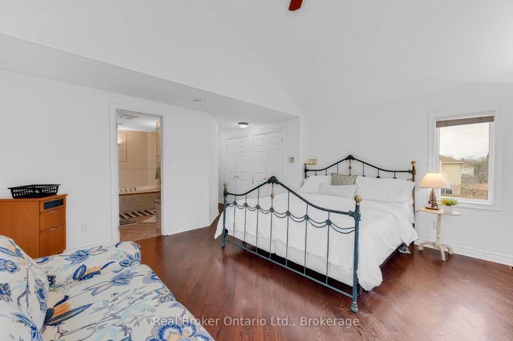 Photo 22 at 6366 Miller's Grove, Meadowvale, Mississauga