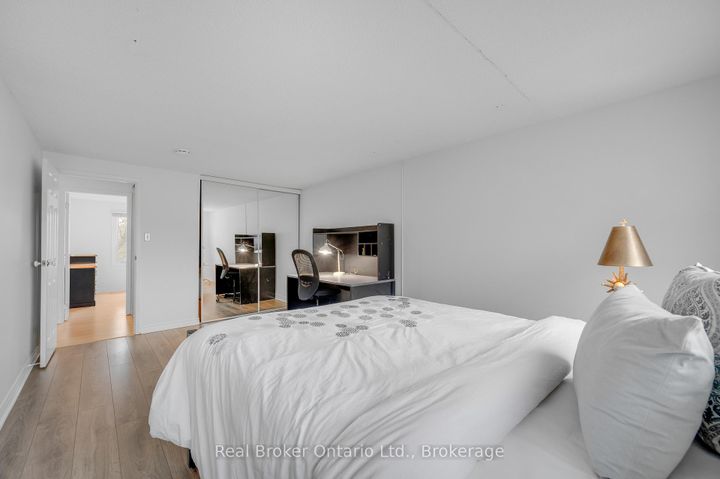 Photo 32 at 6366 Miller's Grove, Meadowvale, Mississauga