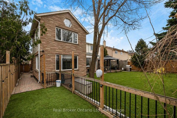 Photo 42 at 6366 Miller's Grove, Meadowvale, Mississauga