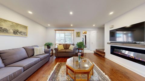 Photo 4 at 68 Phalen Crescent, Milliken, Toronto