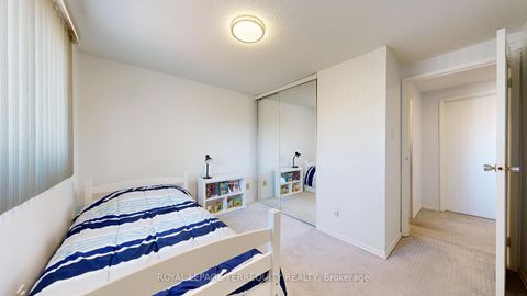 Photo 15 at 68 Phalen Crescent, Milliken, Toronto