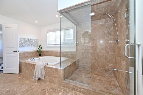 Photo 32 at 71 Allison Ann Way, Patterson, Vaughan