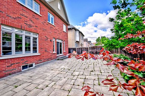 Photo 45 at 71 Allison Ann Way, Patterson, Vaughan