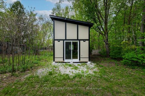 Photo 3 at 224 Foster Drive, Painswick North, Barrie