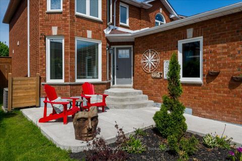 Photo 2 at 92 Golden Meadow Road, Bayshore, Barrie