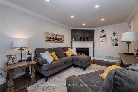 Photo 4 at 92 Golden Meadow Road, Bayshore, Barrie