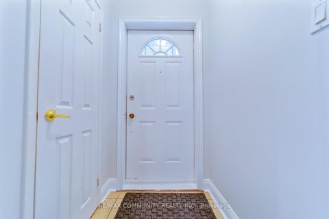 Photo 7 at 118 Brimorton Drive, Bendale, Toronto
