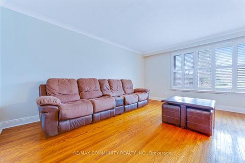 Photo 8 at 118 Brimorton Drive, Bendale, Toronto