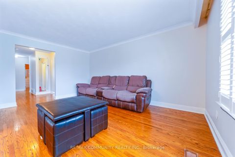 Photo 10 at 118 Brimorton Drive, Bendale, Toronto