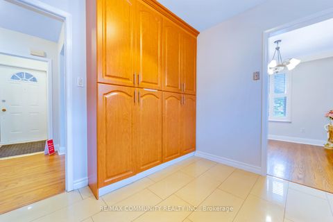 Photo 14 at 118 Brimorton Drive, Bendale, Toronto
