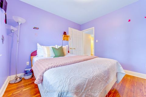 Photo 17 at 118 Brimorton Drive, Bendale, Toronto