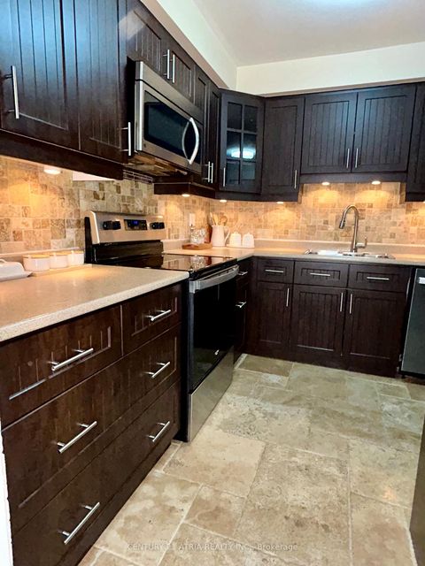 Photo 4 at 87 Avenue Road, North Richvale, Richmond Hill