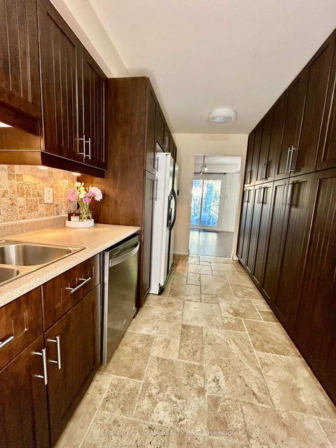 Photo 5 at 87 Avenue Road, North Richvale, Richmond Hill