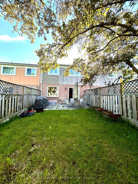 Photo 10 at 87 Avenue Road, North Richvale, Richmond Hill