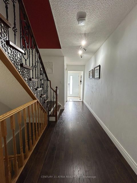 Photo 12 at 87 Avenue Road, North Richvale, Richmond Hill