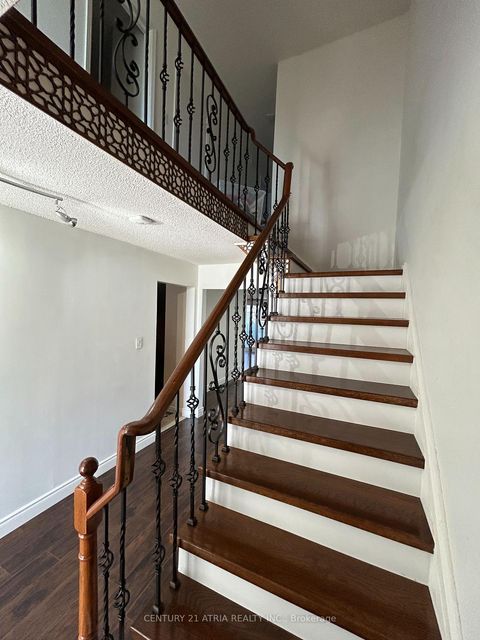 Photo 14 at 87 Avenue Road, North Richvale, Richmond Hill