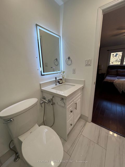 Photo 16 at 87 Avenue Road, North Richvale, Richmond Hill