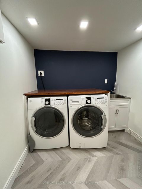 Photo 35 at 87 Avenue Road, North Richvale, Richmond Hill