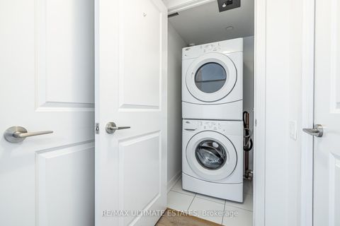 Photo 3 at 711 - 5168 Yonge Street, Willowdale West, Toronto