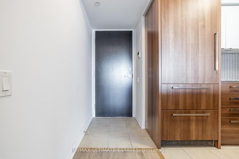 Photo 4 at 711 - 5168 Yonge Street, Willowdale West, Toronto