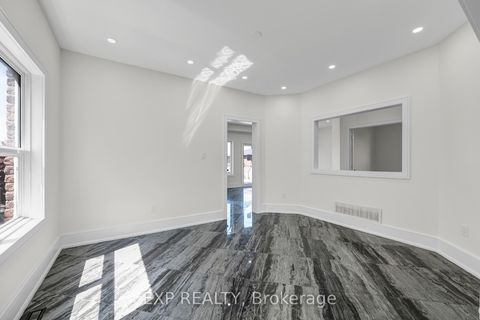 Photo 7 at 24 Jessica Drive, Painswick South, Barrie