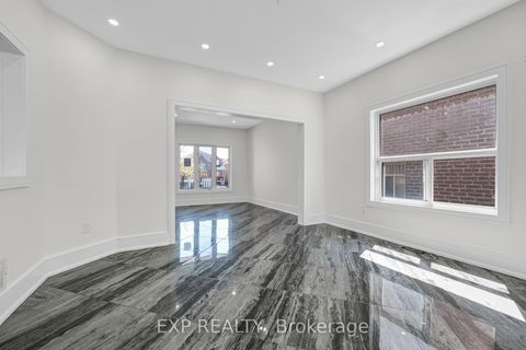 Photo 8 at 24 Jessica Drive, Painswick South, Barrie