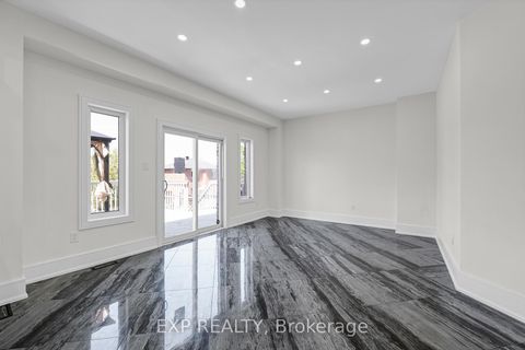 Photo 12 at 24 Jessica Drive, Painswick South, Barrie