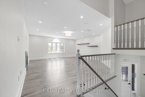 Photo 17 at 24 Jessica Drive, Painswick South, Barrie